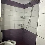 Almer's Πανσιόν *