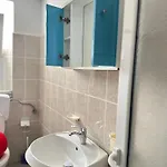 Almer's Πανσιόν *