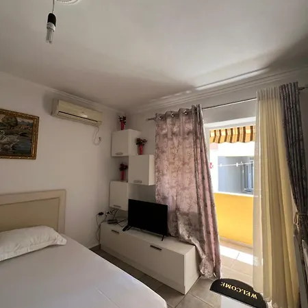 Guest house Almer's 1th Himare