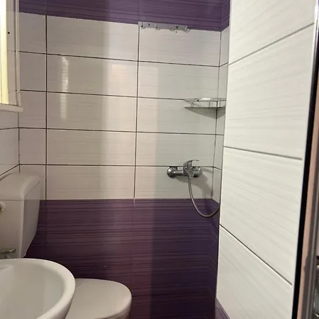 Guest house Almer's 1th Himare
