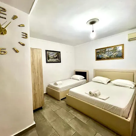 Almer's 1th Guest house